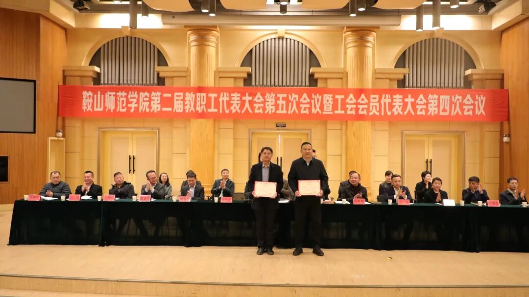 cdf22b6874974a2c8354e0aee4841258.jpg cdf22b6874974a2c8354e0aee4841258.jpg